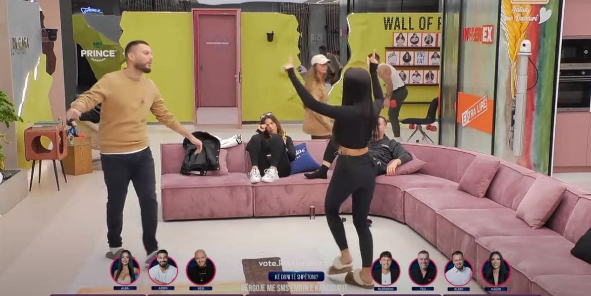 Atmosferë në “BBVK2” – Adri këndon, Mirdoni e Alba vallëzojnë (VIDEO)