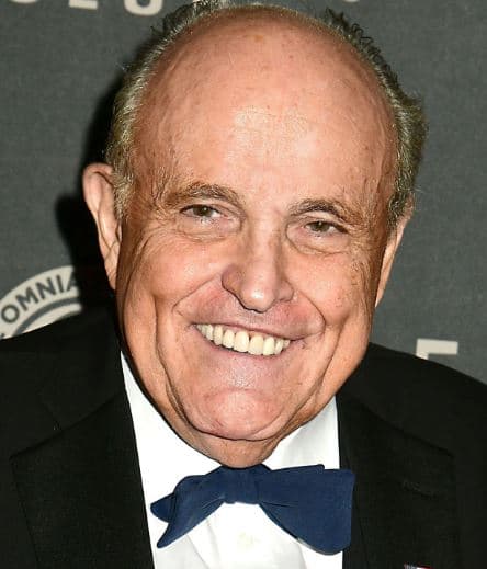 Rudy Giuliani akuzohet për nxitje të turmës pro-Trump në 2020-ën