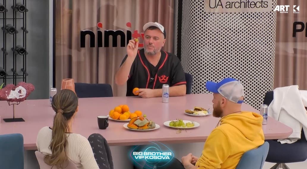 Me një kokërr rrushi në dorë, Ylli - Santianës: Hape gojën se ia qëllojë (VIDEO)