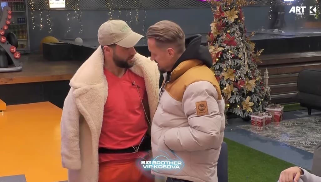 "Qe ku jam, çka po do?", Blero i afrohet Lumbardhit pas debatit të ashpër mes tyre (VIDEO)