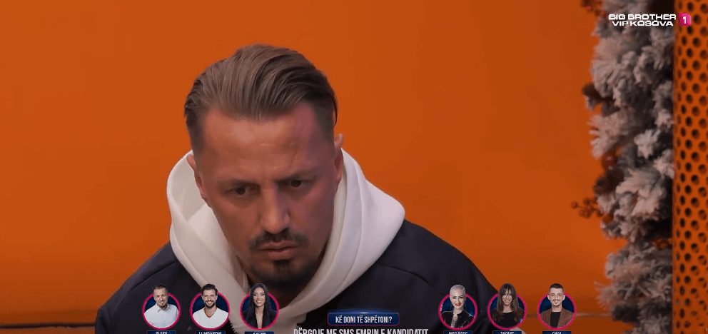 "Pse nuk je real?", përgjigjet Blero (VIDEO)