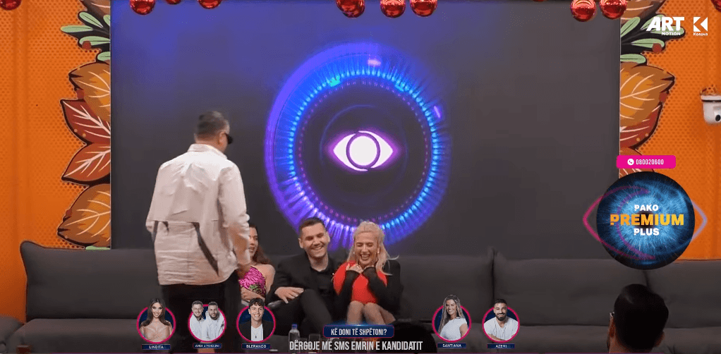 Iliriana pranon një dhuratë të veçantë, emocionohet pafund (VIDEO)