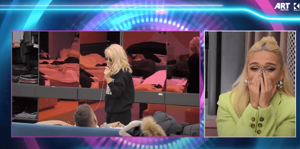 Plot momente qesharake të Iliranës brenda një klipi (VIDEO)