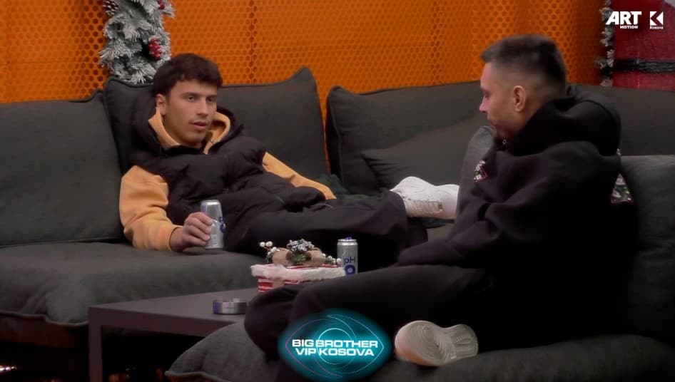 "Sa zhurma ka m'u bë, duhesh m'u përgatit", çka po e paralajmëron Blerando Mirdonin? (VIDEO)