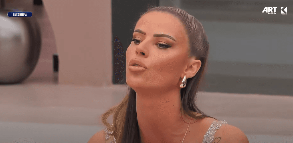 Santiana "demaskon" Albyn, thotë "se gjuha e trupit dhe mimikat se gënjejnë kurrë" (VIDEO)