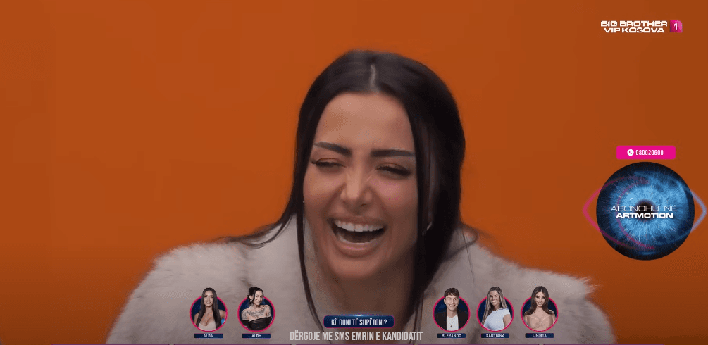 Alba: Nëse dal, 'Vitin e Ri' mund ta festoj me Vesën, e nëse vjen edhe Azemi, atëherë s'e di (VIDEO)