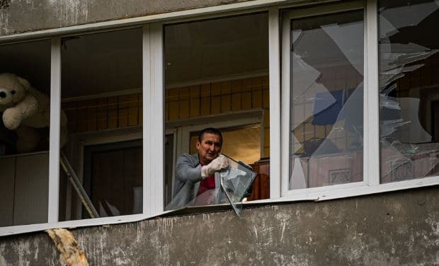 Kievi u kërkon ukrainasve të kursejnë energjinë elektrike pas sulmit të termocentralit