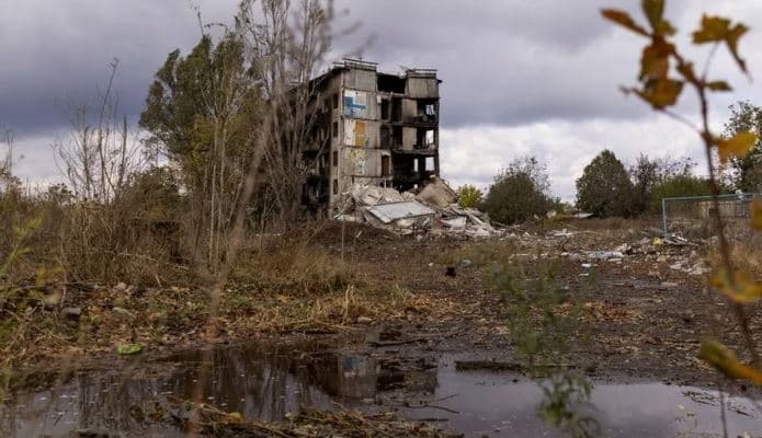 Rusia akuzohet për vrasjen e të burgosurve ukrainas të luftës