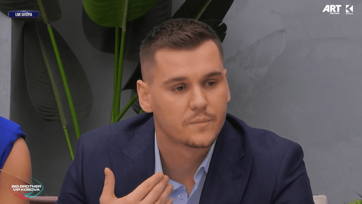 Adri e shpjegon pse nuk kishte reaguar në momentin kur u sha nga Ganiu dhe Buci (VIDEO)