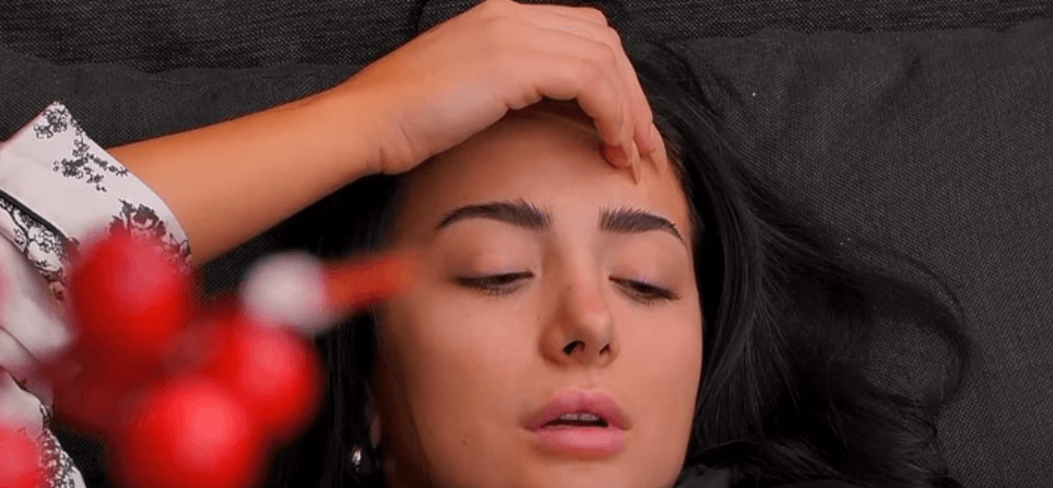 Alba qan sërish në oborr (VIDEO)