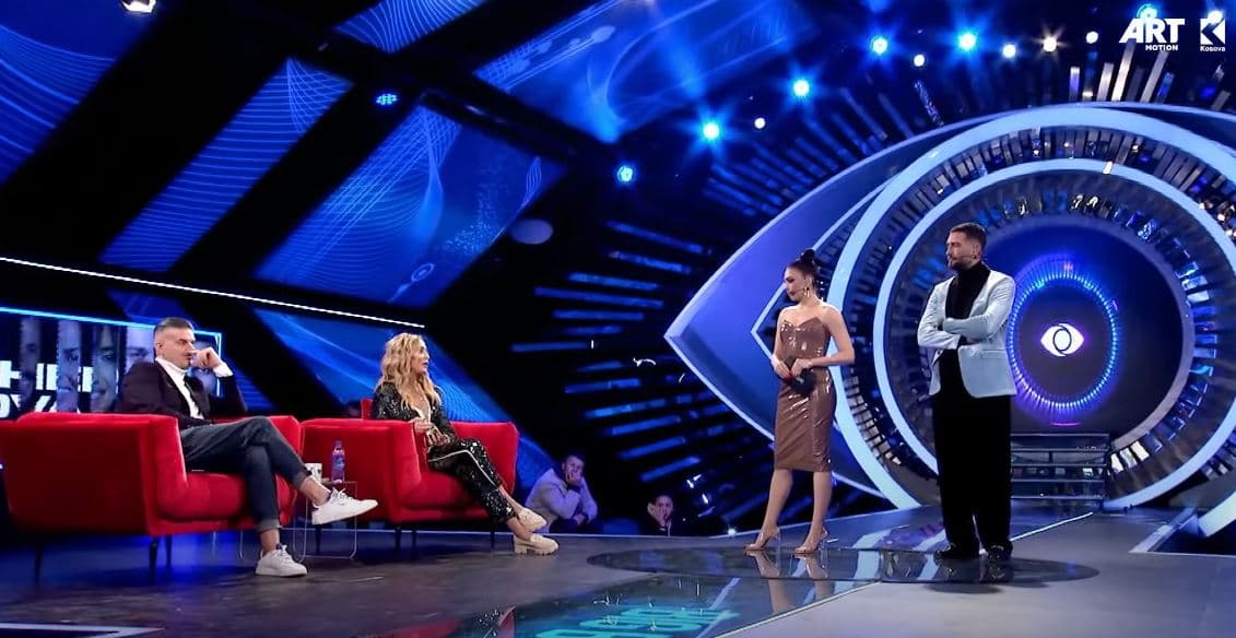 Komentet e opinonistëve për largimin e Azemit, ja çka e ka penalizuar (VIDEO)