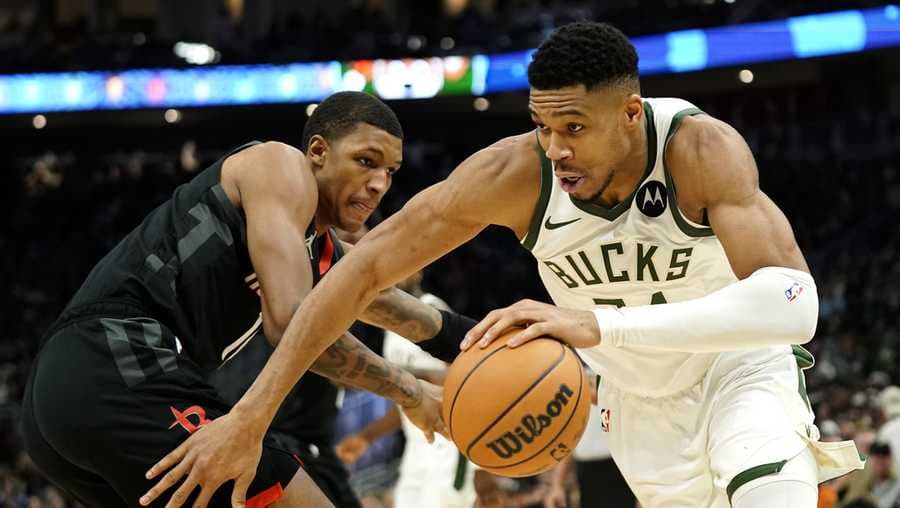 Fitojnë Bucks, Suns e Warriors (VIDEO)