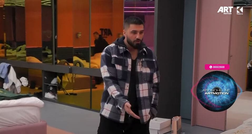 Blerando, Azemit: E kam shoqe Albën, pse po të vije inati? (VIDEO)
