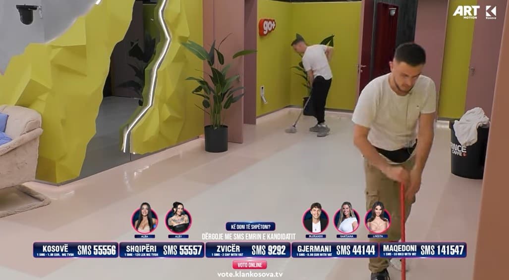 Banorët e bëjnë pasqyrë shtëpinë (VIDEO)