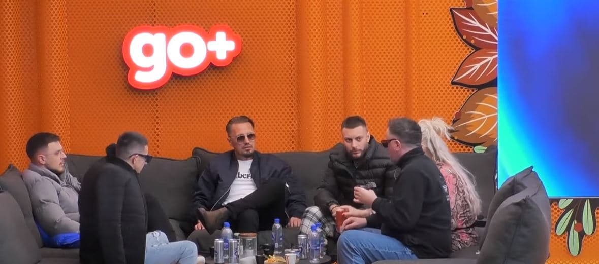 Banorët në hall, dikush i fshehu shamponat, nisin debatet për të gjetur autorin (VIDEO)
