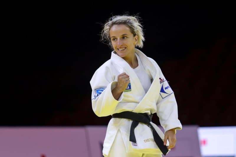 E jashtëzakonshme: Distria Krasniqi mposht xhudisten serbe dhe kalon në gjysmëfinale