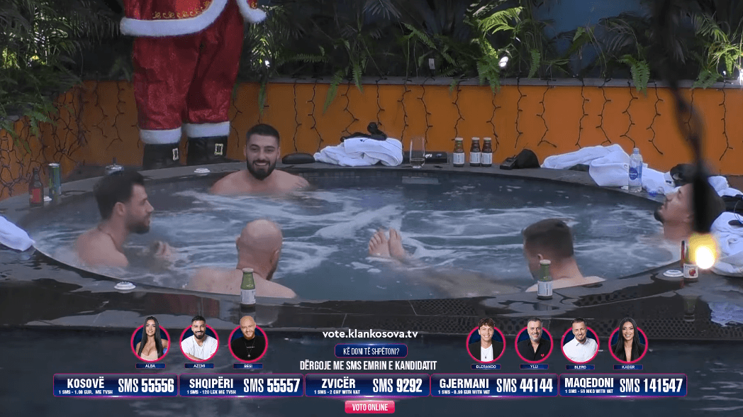 Këngë e muhabete, djemtë e BBVK shijojnë ditën në pishinë (VIDEO)
