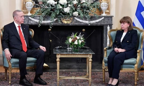 Erdogan takohet me Sakellaropoulou, bisedojnë për marrëdhëniet ndërmjet dy vendeve