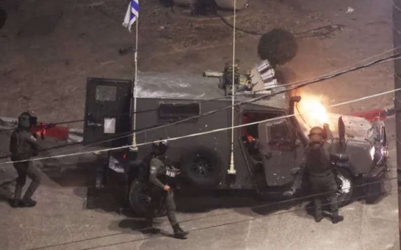Të paktën 60 palestinezë janë arrestuar në Bregun Perëndimor