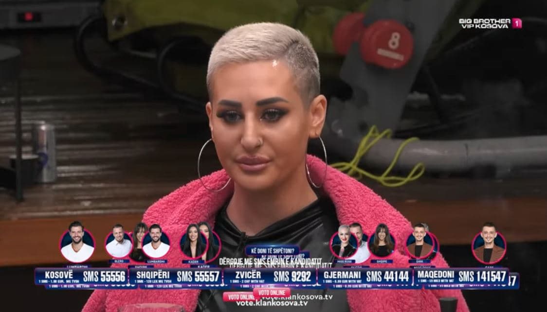"Pse nuk përgjigjesh direkt, por i bie nga Kina?" - Miss Rose pyetet nga publiku (VIDEO)