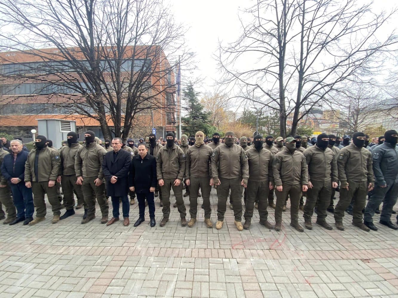NjSI-ja dhe Sindikata e Policisë, dalin me 14 kërkesa për Qeverinë