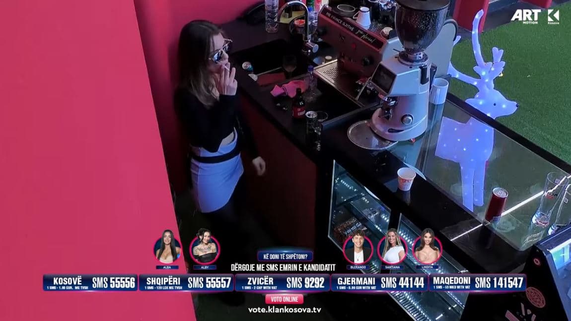 "Hajde këtu mos pi duhan", Adri bën pak shaka me Shqipen, qeshet Linda (VIDEO)