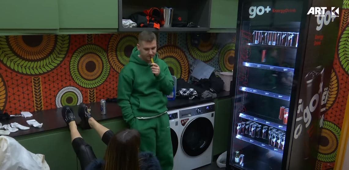 "Pse kështu para meje?", Adri befason pas "ngacmimeve" të Shqipes ndaj Ardit (VIDEO)
