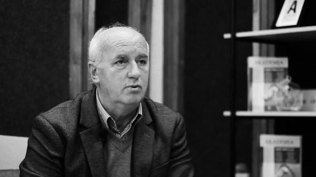 Vjosa Osmani shpreh ngushëllime për vdekjen e gazetarit dhe shkrimtarit, Adem Gashi