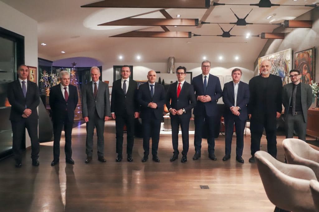 Shkup, liderët e Ballkanit Perëndimor në një fotografi me O'Brien