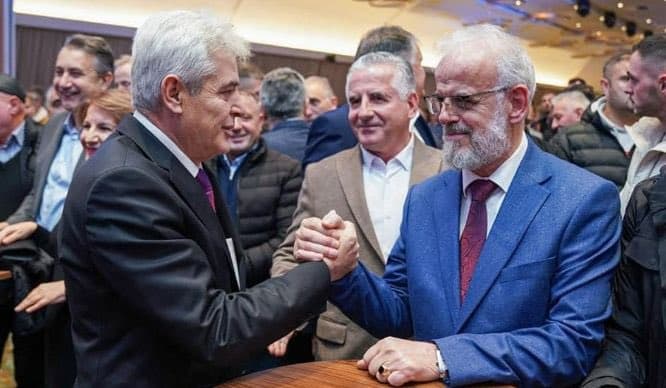 Edi Rama: Ajo çka bëri Ali Ahmeti për shqiptarët në RMV, është një leksion historik për të gjithë ne
