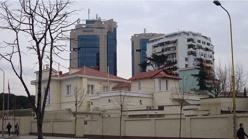 Në Tiranë do të hapet një qendër votimi për zgjedhjet në Rusi