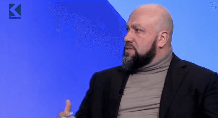 Avokati Hoxha: Sot nëse një i ri e dëgjon 2Pac-un është in, nëse Filharmoninë e Vjenës është out!