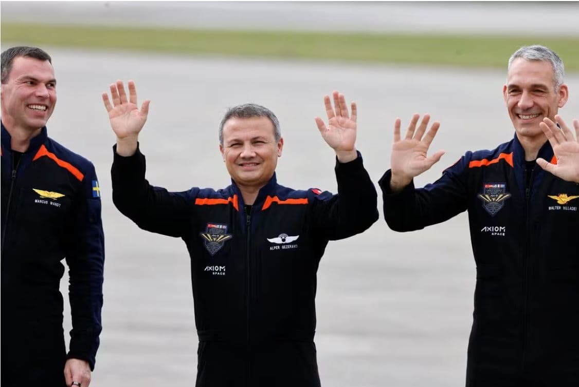 Ekuipazhi me astronautin e parë nga Turqia u nis në fluturim drejt stacionit hapësinor