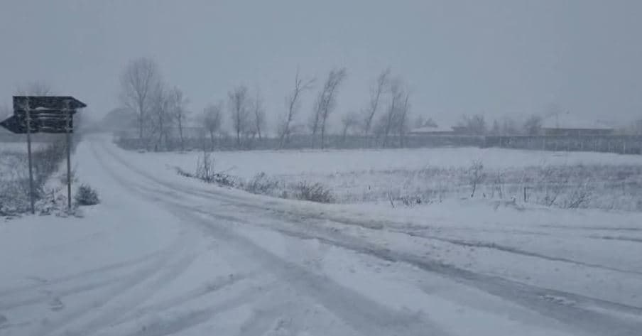 Bie intensiteti i reshjeve të borës në Dibër