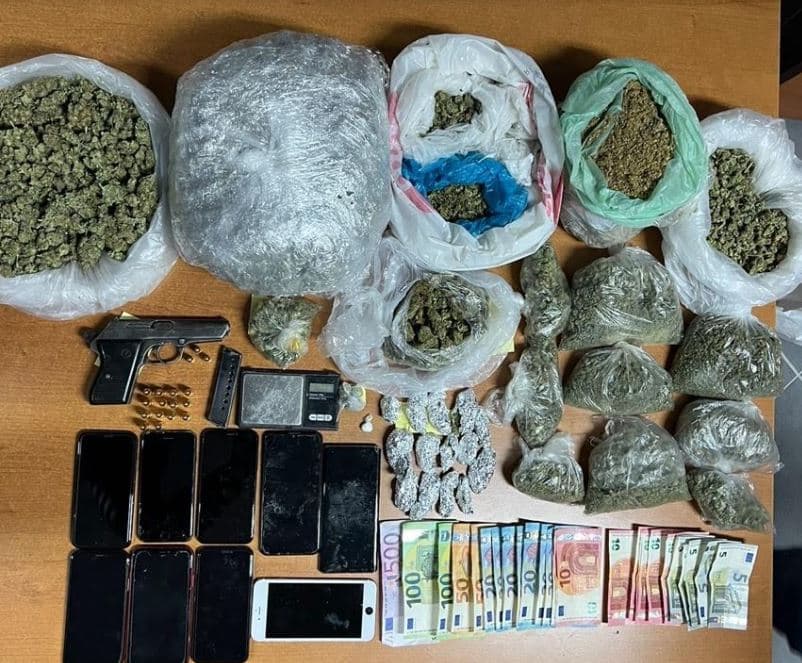 "Golfi" prangos disa persona të dyshuar për drogë