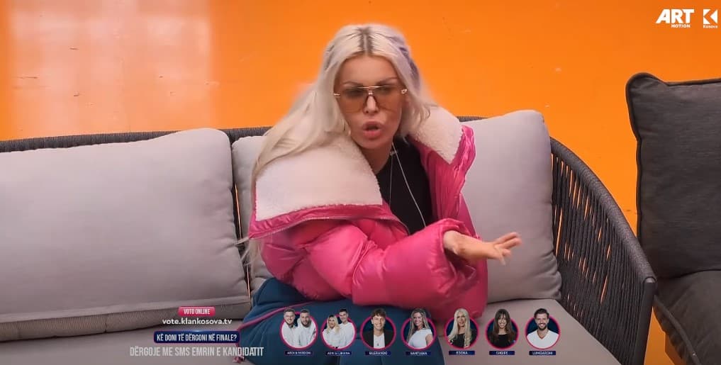 Edona debaton me Santianën, e përmendin edhe Bucin (VIDEO)