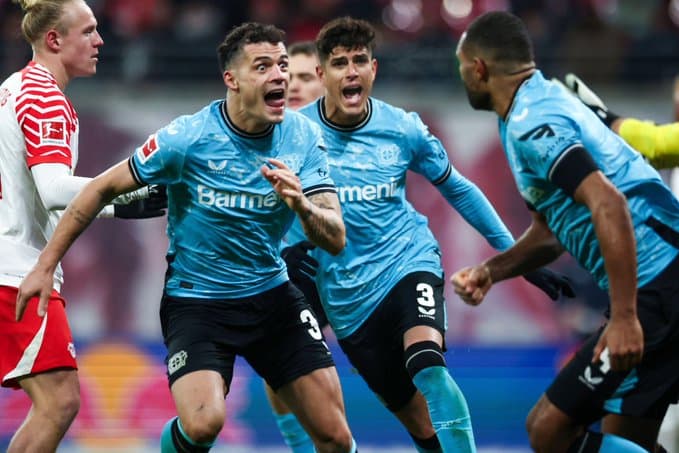 Mrekullia e Xabi Alonsos me Bayer Leverkusen