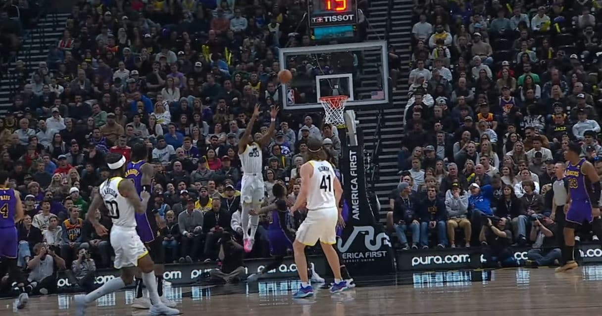 10 aksionet më të bukura të mbrëmjes në NBA (VIDEO)