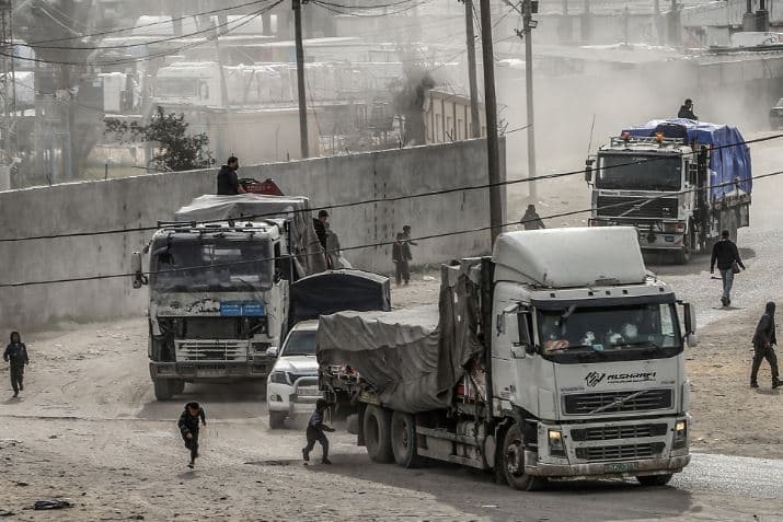 Të paktën 83 kamionë ndihmash hyjnë në Gaza përmes Izraelit, protestuesit izraelitë kishin kërkuar ndaljen e tyre
