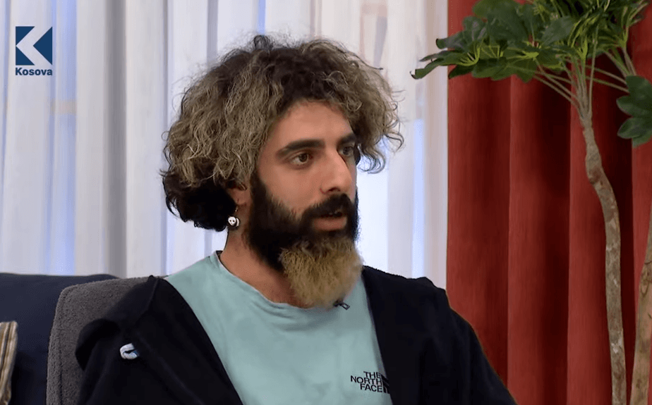 Instrumentisti nga Turqia performon në "Ora e pasdites" këngën dedikuar Prishtinës (VIDEO)
