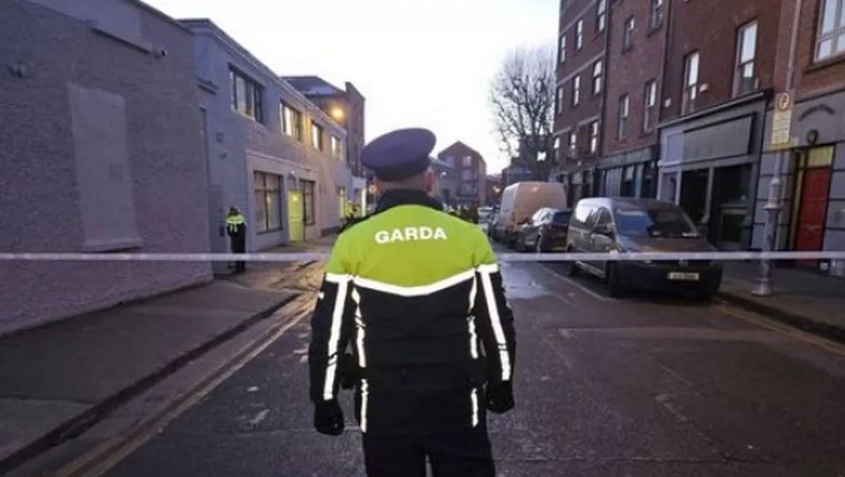 Shpërthimi në Dublin, një burrë u vra, banorët e tjerë u evakuuan nga kordoni i qendrës së qytetit