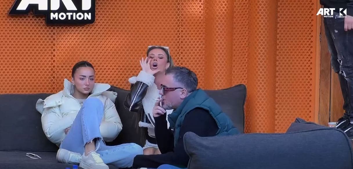 Santiana - Shqipes: Unë s'jam si ti që u thu njerëzve po dukesh si fshatar (VIDEO)