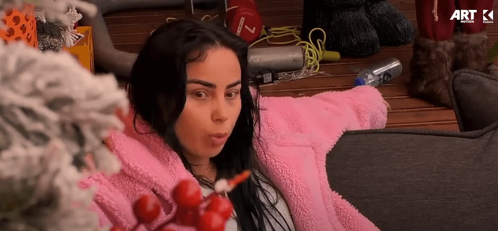 Linda drejtuar Bucit: Me dashtë para fytyrës tënde zhvishna, por s'ta jap atë kënaqësi (VIDEO)
