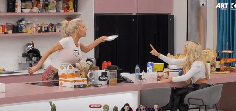 Edona e ashpër ndaj Ilirianës, revoltohet dhe i thotë "mshele llapaqkën" (VIDEO)