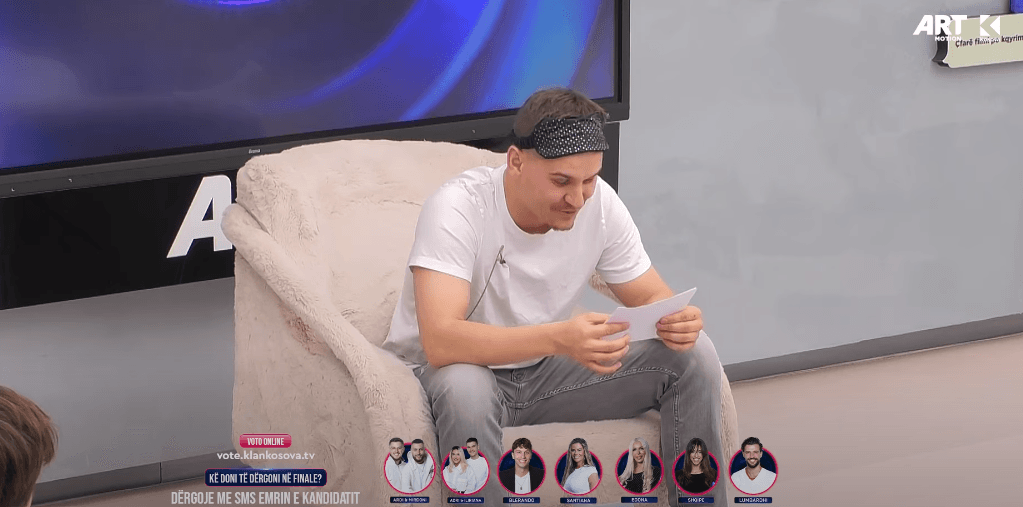 Mudo Concept shpërblenë Adrin me 500 euro e Blerandon me 1000 euro, pas lojës me sy të mbyllur (VIDEO)