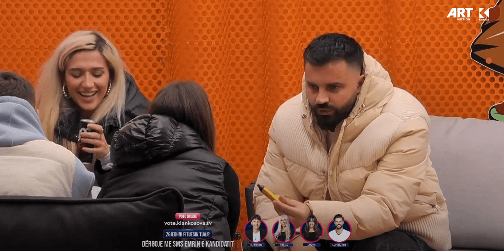 "Sa vjeçar është shoferi?", Meti i tregon një barsoletë Shqipes dhe ka një pyetje për të (VIDEO)