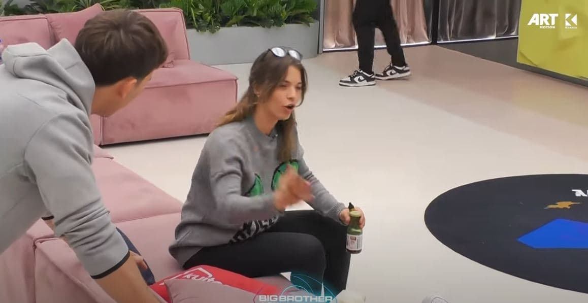 “Ti je hipokrit”, përplasje mes Shqipes dhe Blerandos (VIDEO)