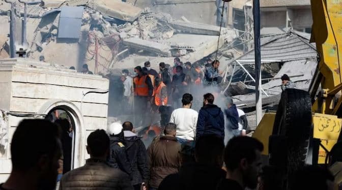 Hezbollahu dërgoi forca "mbikëqyrëse" në Homs të Sirisë