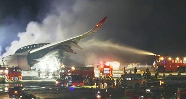 Pesë të vdekur nga përplasja e avionëve në Tokio