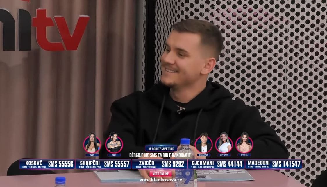 Adri ia rikujton Bucit frazën e famshme të Veronës -"qoje kryt nalt" (VIDEO)